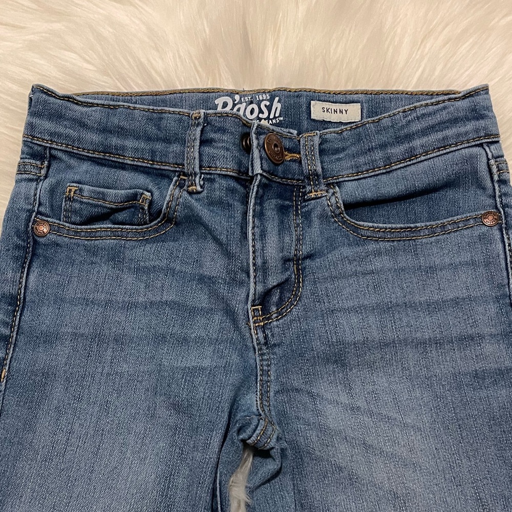 Like New! Oshkosh denim skinny jeans 6/6X